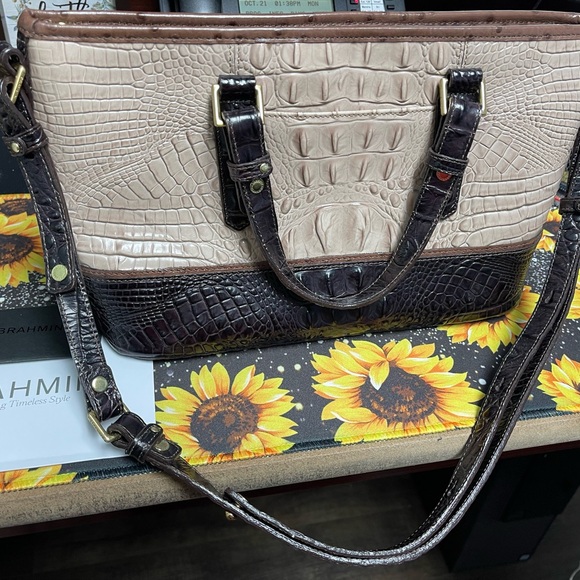 BRAHMIN Satchel Purse EUC - Picture 2 of 5